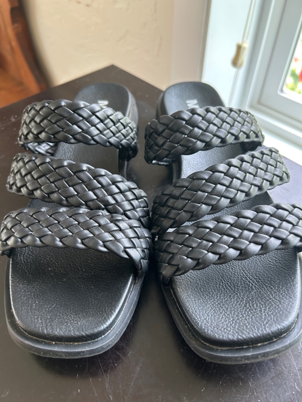 Mia Girl black slip on sandals with braided straps size 7.5